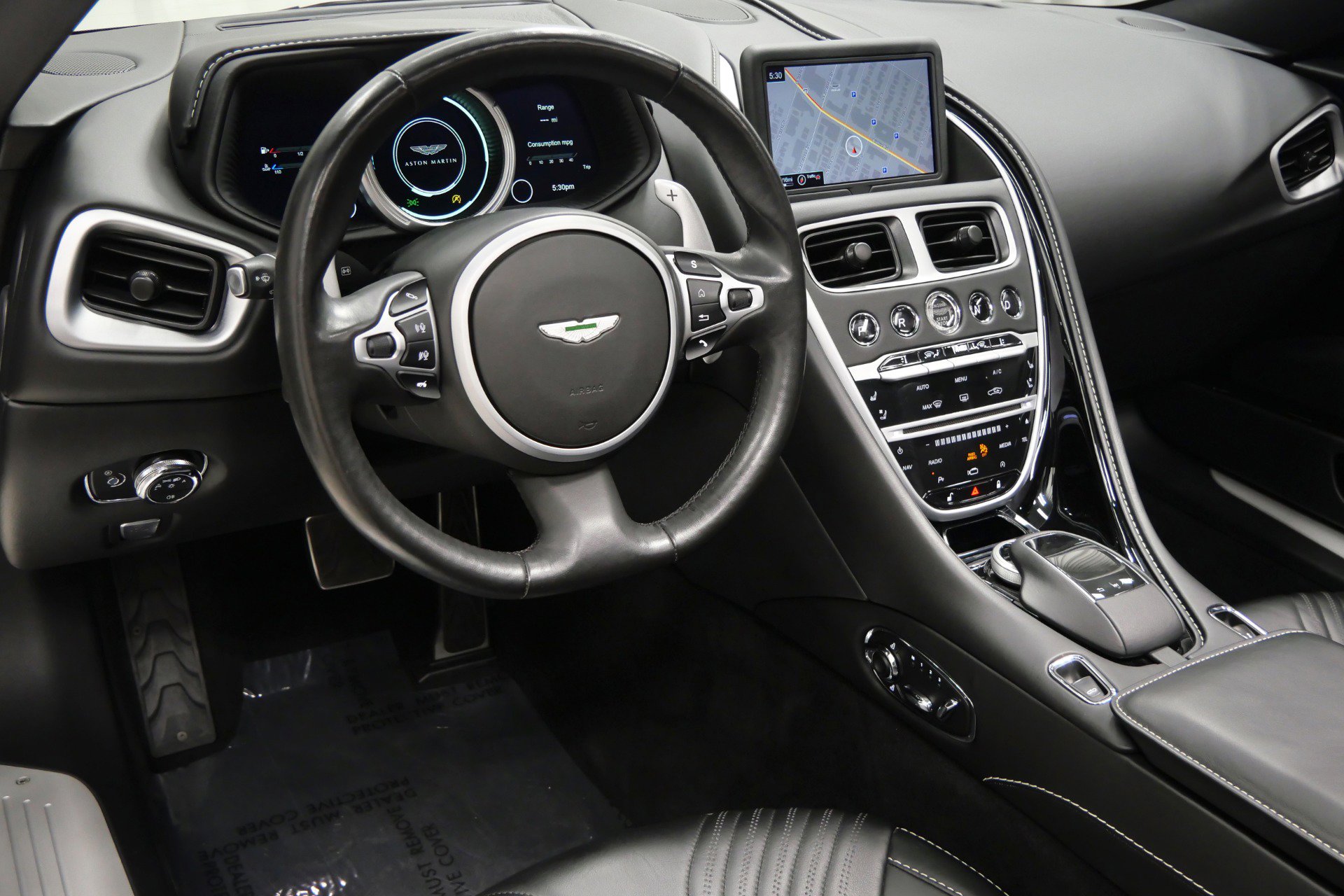 Used 2019 Aston Martin DB11 Volante image 24