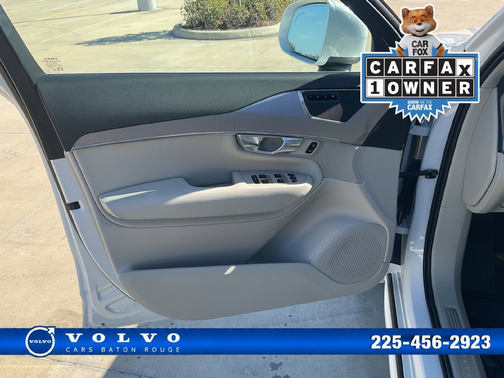 Used 2024 Volvo XC90 B5 Core w/ Protection Package AWD/4WD image 14