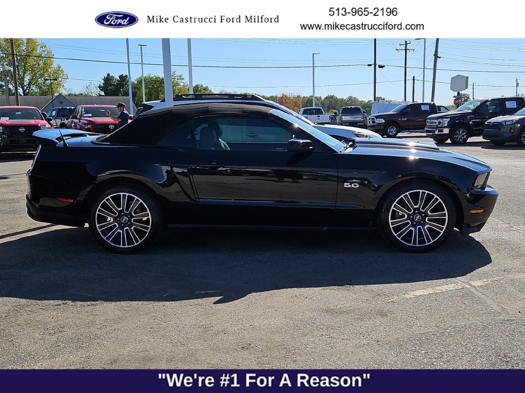Used 2012 Ford Mustang GT Premium w/ Electronics Pkg RWD image 6