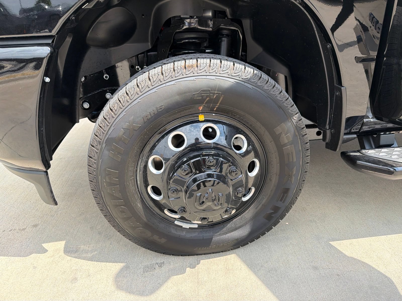 New 2026 RAM 3500 Lone Star AWD/4WD image 12