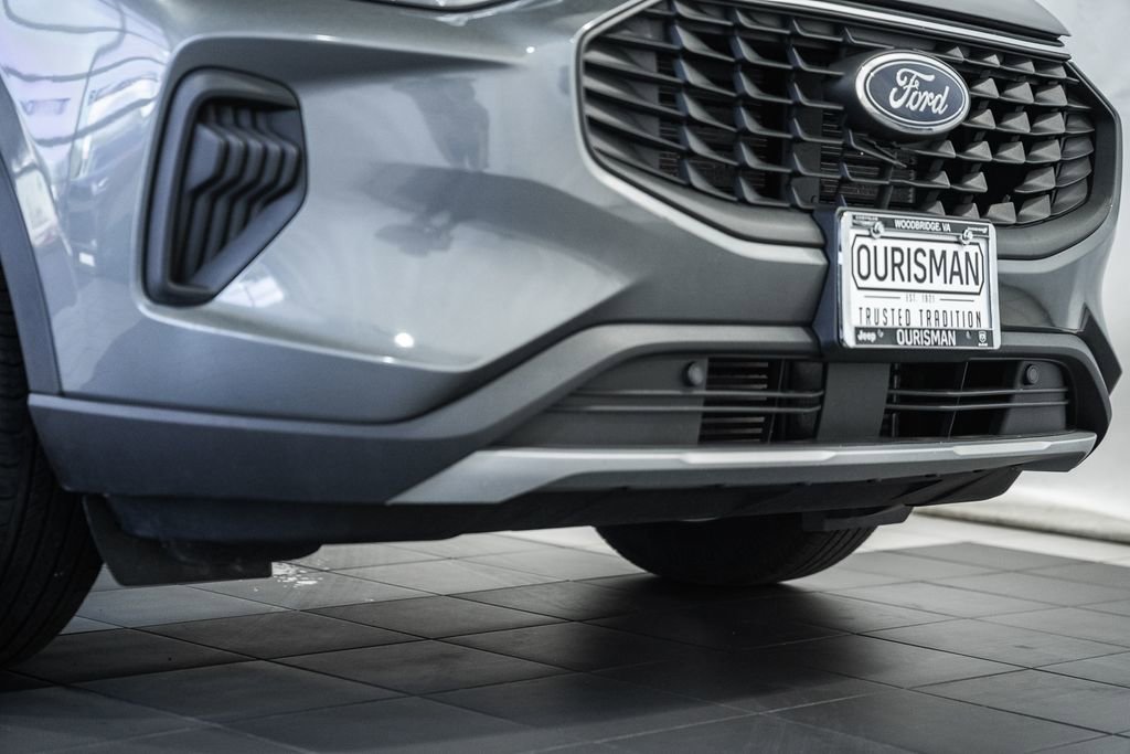 Used 2025 Ford Escape Active AWD/4WD image 15