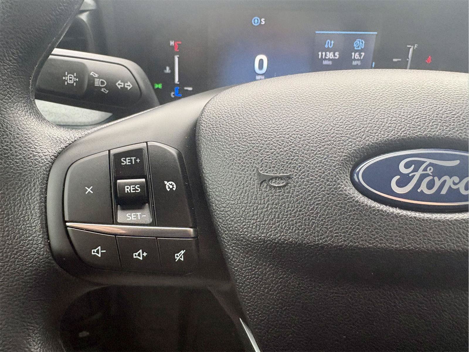 Used 2025 Ford Maverick XLT w/ Equipment Group 302A AWD/4WD image 12