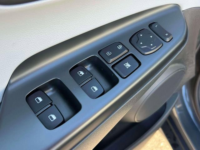 Certified 2023 Hyundai Kona SE image 18