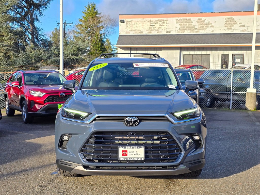Certified 2025 Toyota Grand Highlander FWD image 2