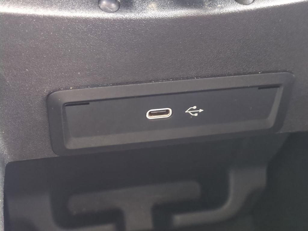 Used 2024 Mercedes-Benz GLE 350 4MATIC image 26