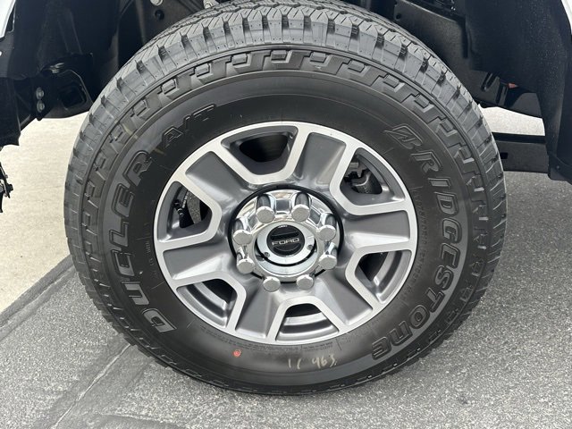 Used 2026 Ford F250 Lariat w/ FX4 Off-Road Package image 37