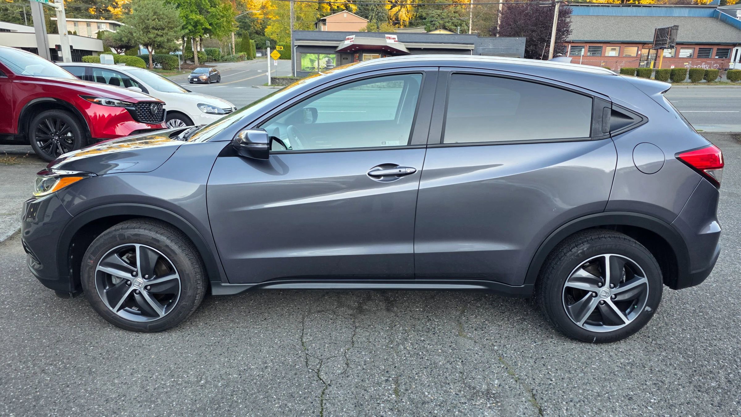 Used 2022 Honda HR-V EX image 8