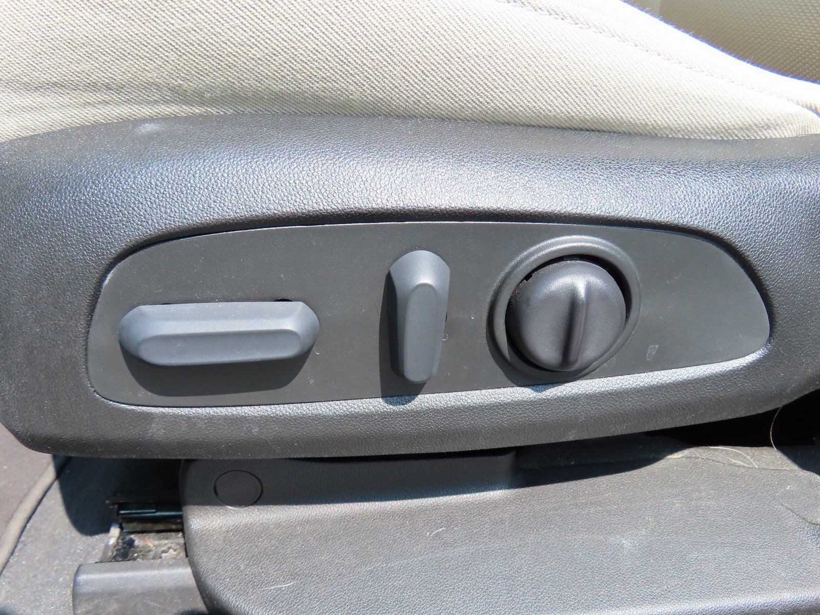 Used 2022 Chevrolet Traverse LT image 28