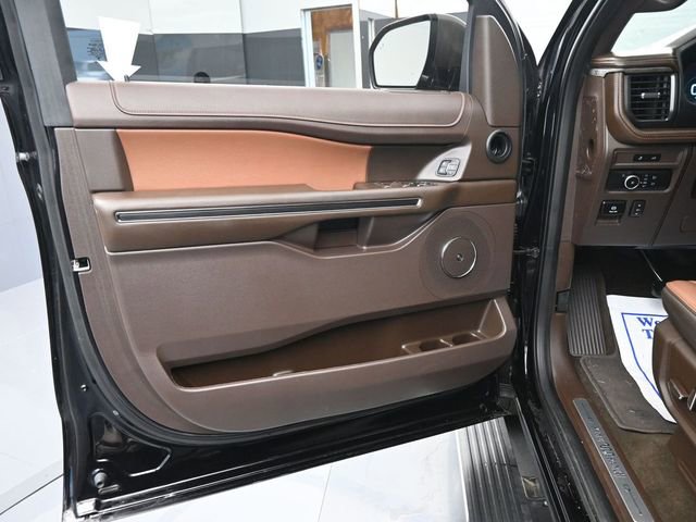 Used 2022 Ford Expedition King Ranch image 12