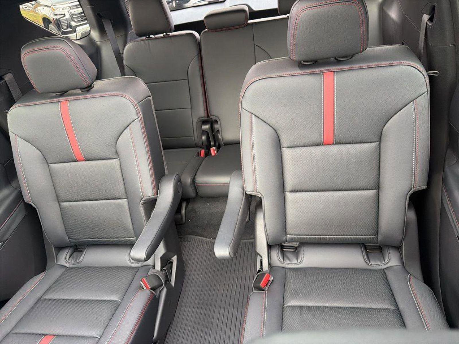 New 2026 Chevrolet Traverse RS w/ LPO, Floor Liner Package image 36