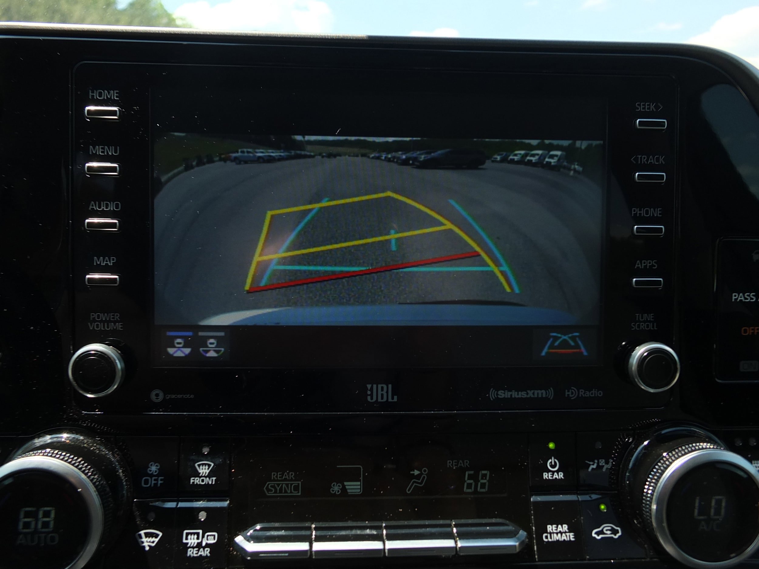 Used 2020 Toyota Highlander Limited FWD image 31