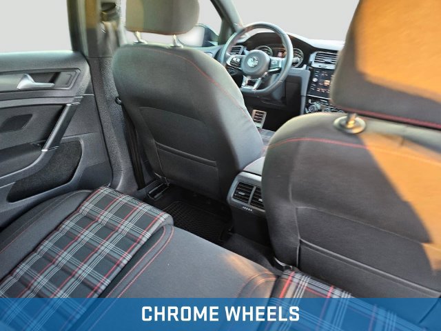 Used 2018 Volkswagen GTI SE FWD image 15