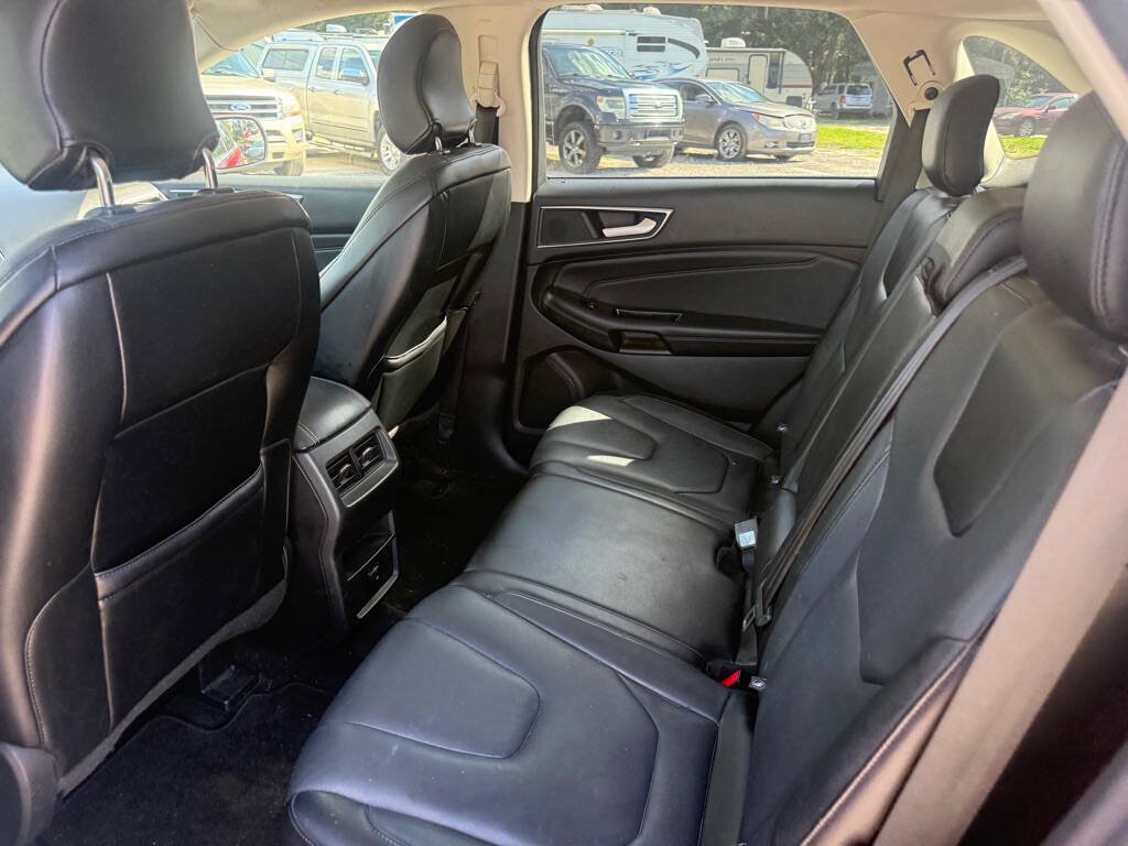 Used 2017 Ford Edge Titanium FWD image 10