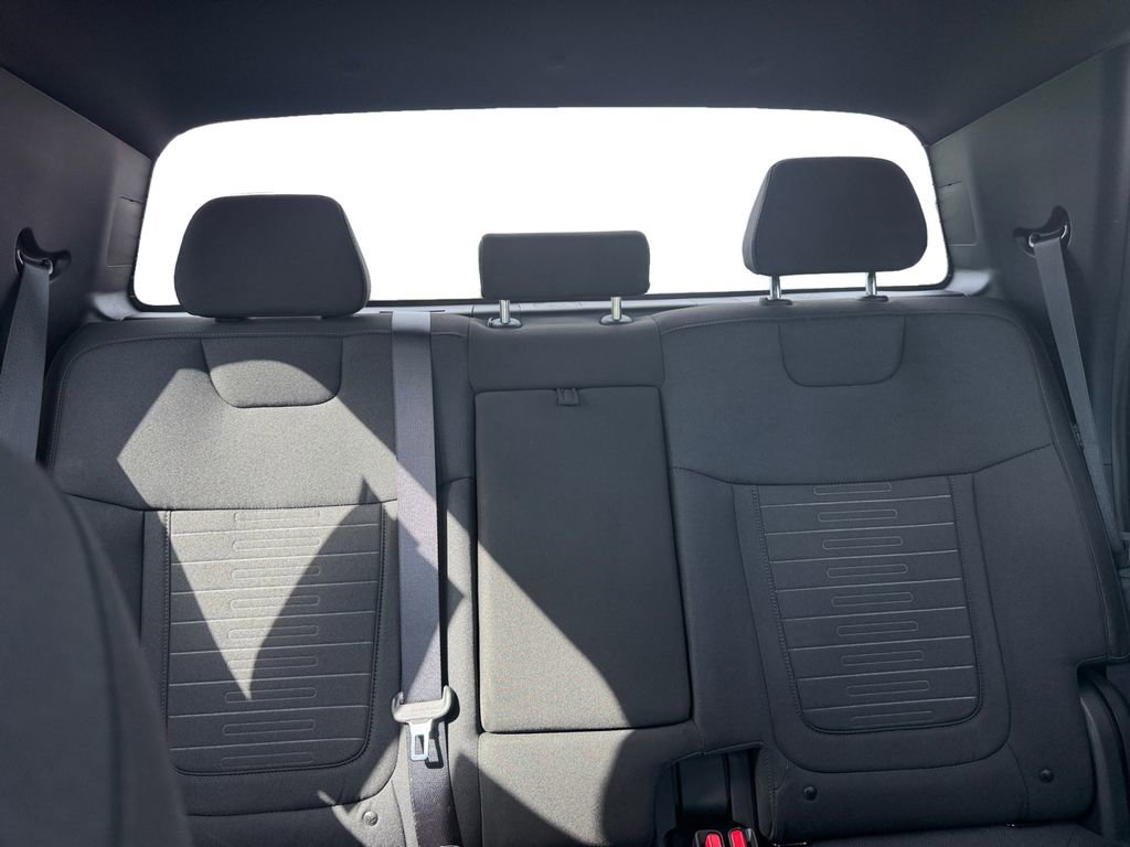 Certified 2025 Hyundai Santa Cruz SE FWD image 14