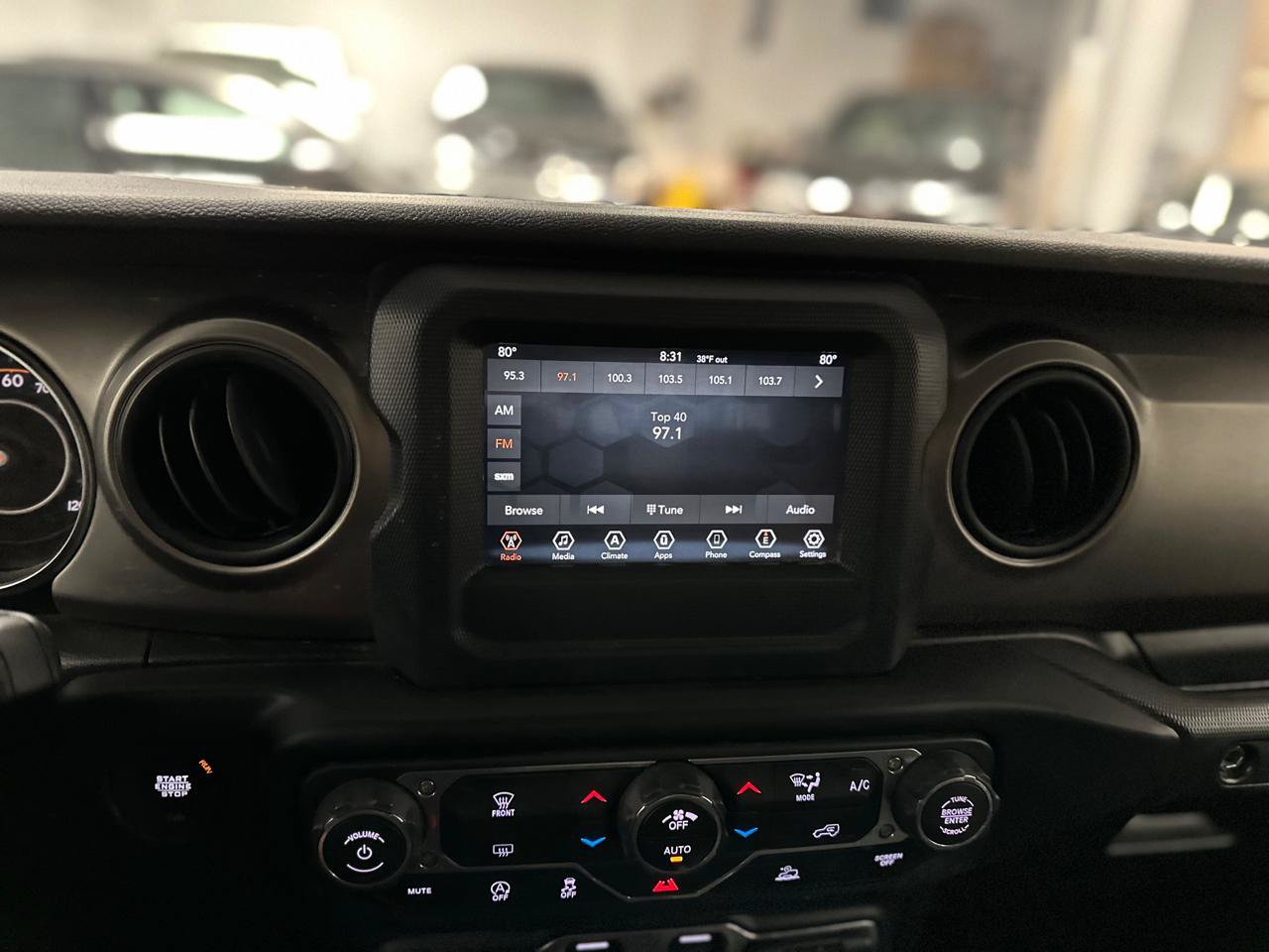 Used 2020 Jeep Gladiator Sport w/ Quick Order Package 24S AWD/4WD image 21