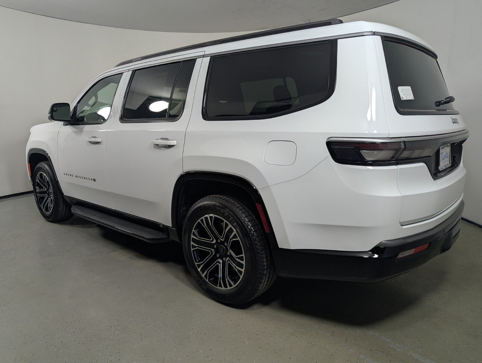 New 2026 Jeep Grand Wagoneer 2WD w/ Premium Group I image 6