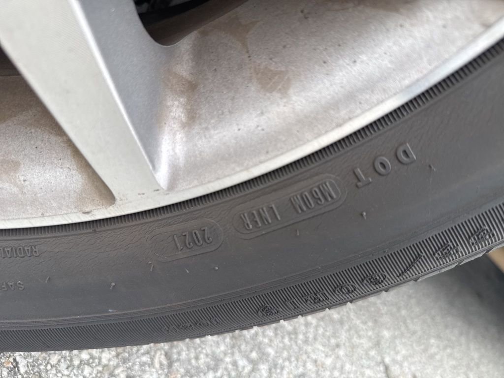 Used 2017 Buick Enclave Leather image 8