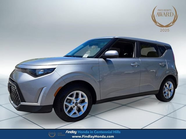 Used 2024 Kia Soul LX w/ Option Group 015 FWD image 1