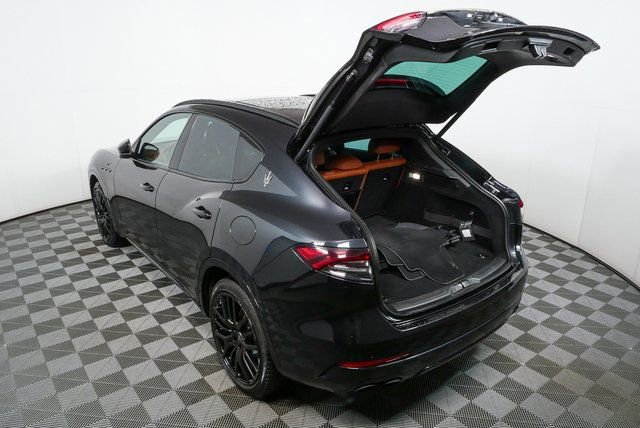 Used 2022 Maserati Levante GT image 30