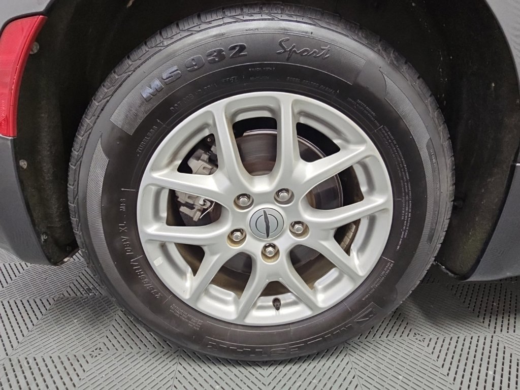 Used 2023 Chrysler Pacifica Touring-L FWD image 46