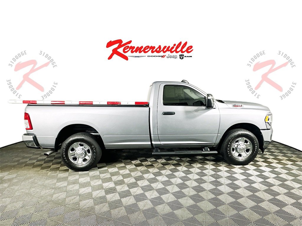 Used 2024 RAM 2500 Tradesman w/ Chrome Appearance Group image 8