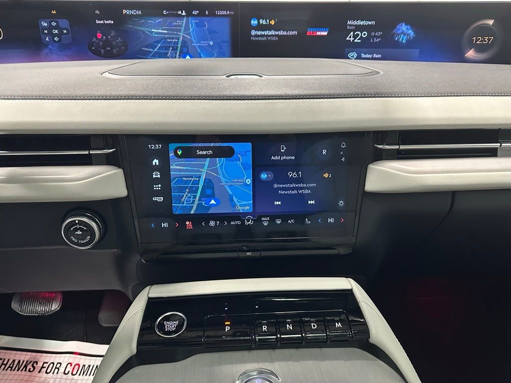 Used 2025 Lincoln Navigator L Reserve image 25