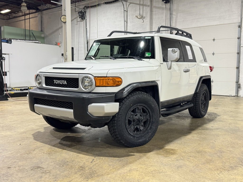 Used 2011 Toyota FJ Cruiser 2WD image 1