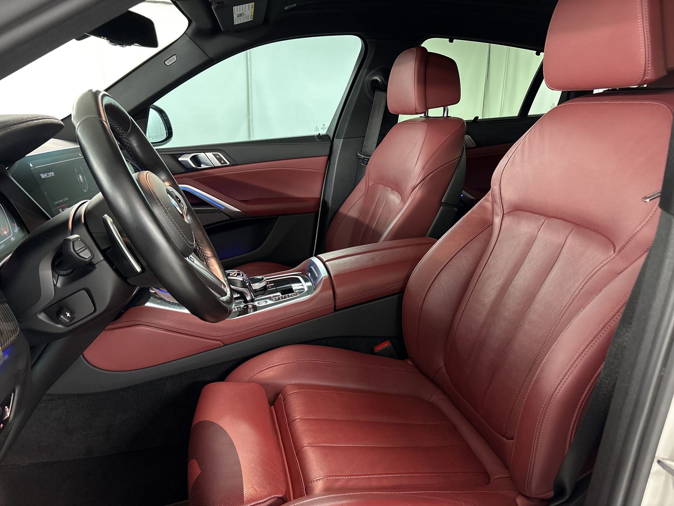 Used 2022 BMW X6 M50i w/ Executive Package AWD/4WD image 5