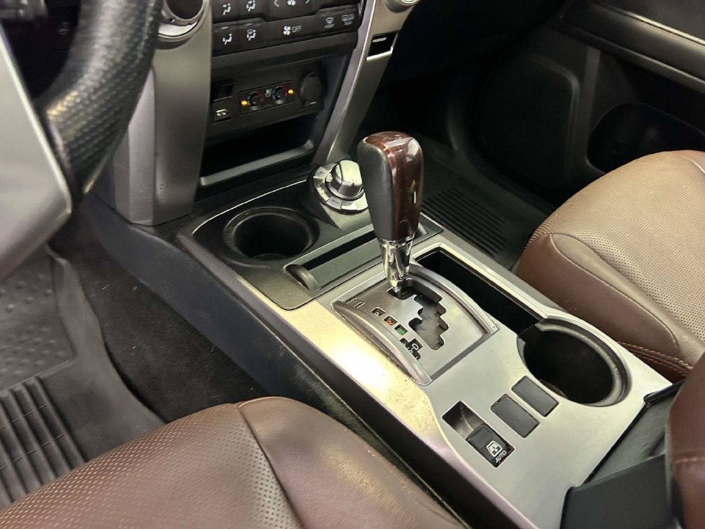Used 2024 Toyota 4Runner Limited AWD/4WD image 22