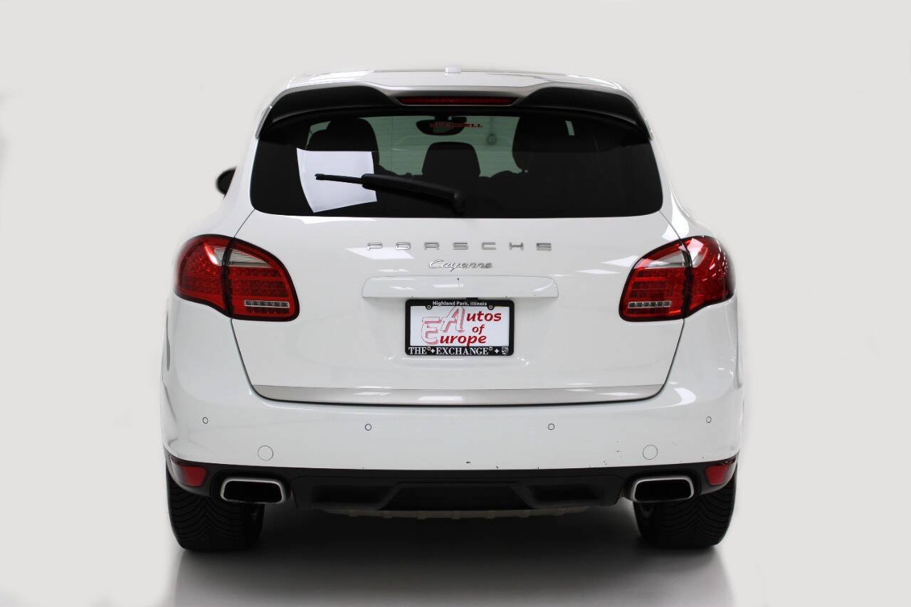 Used 2014 Porsche Cayenne Platinum Edition AWD/4WD image 5
