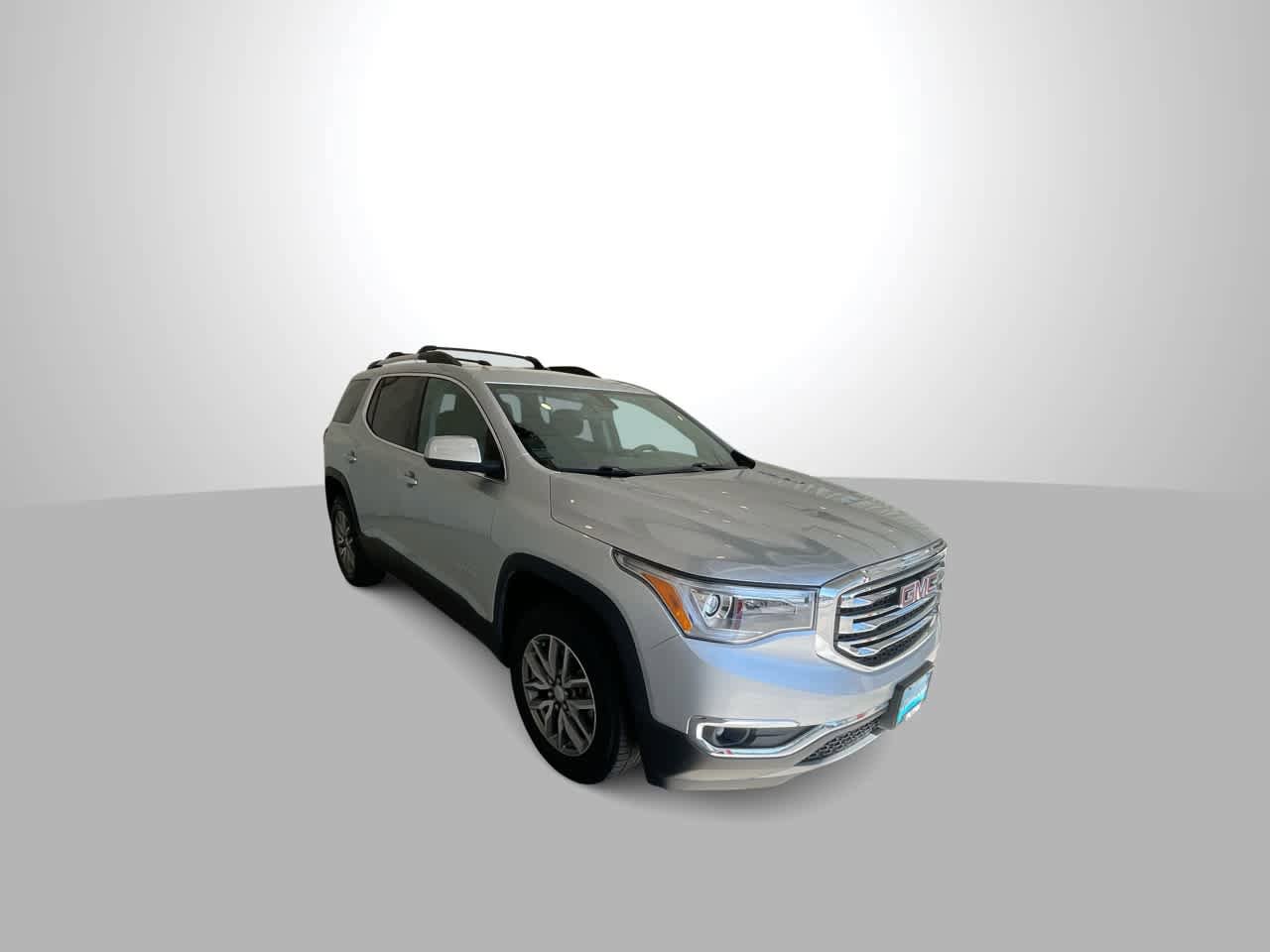 Used 2017 GMC Acadia SLE AWD/4WD image 2