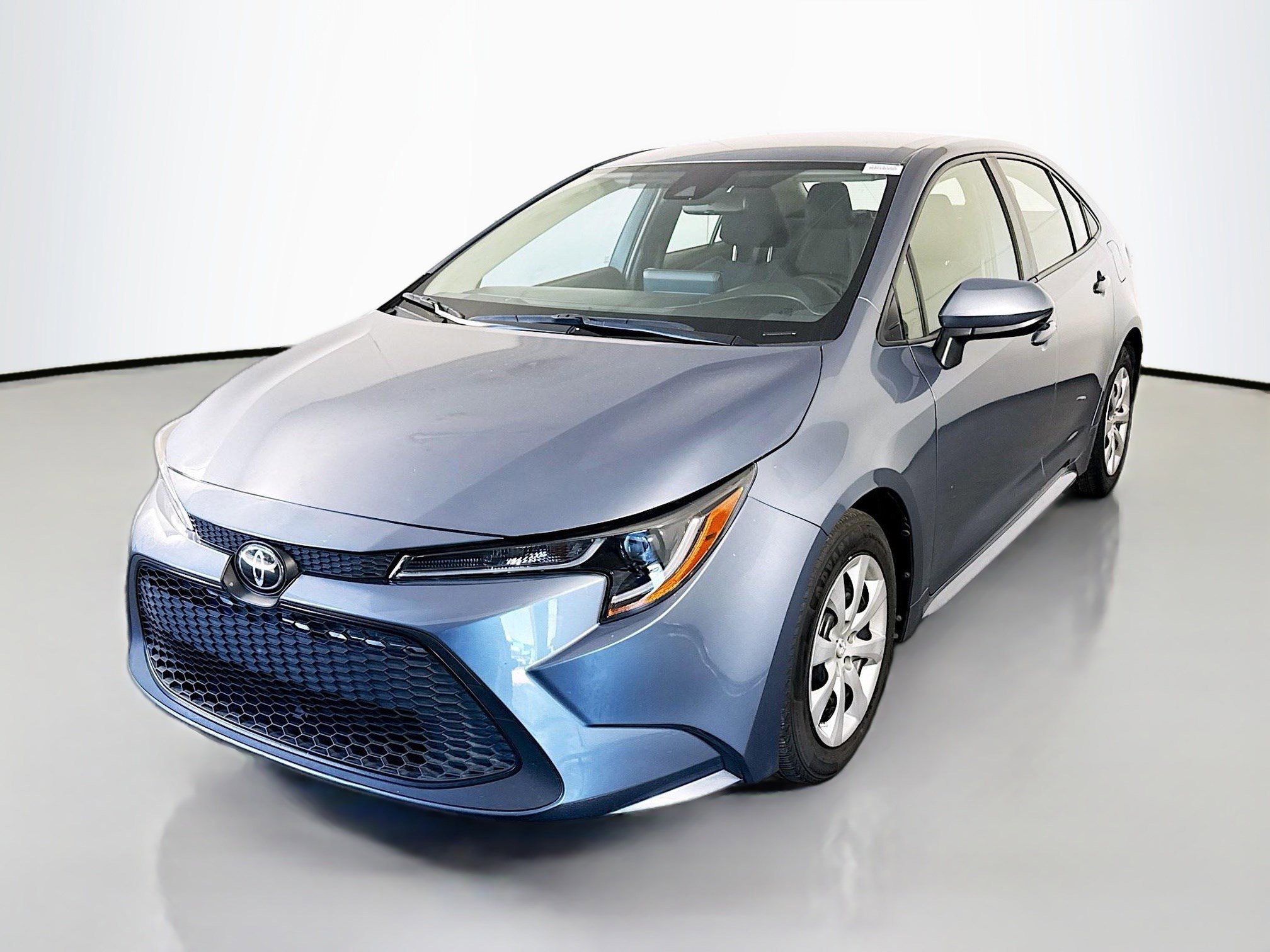 Used 2022 Toyota Corolla LE FWD image 4
