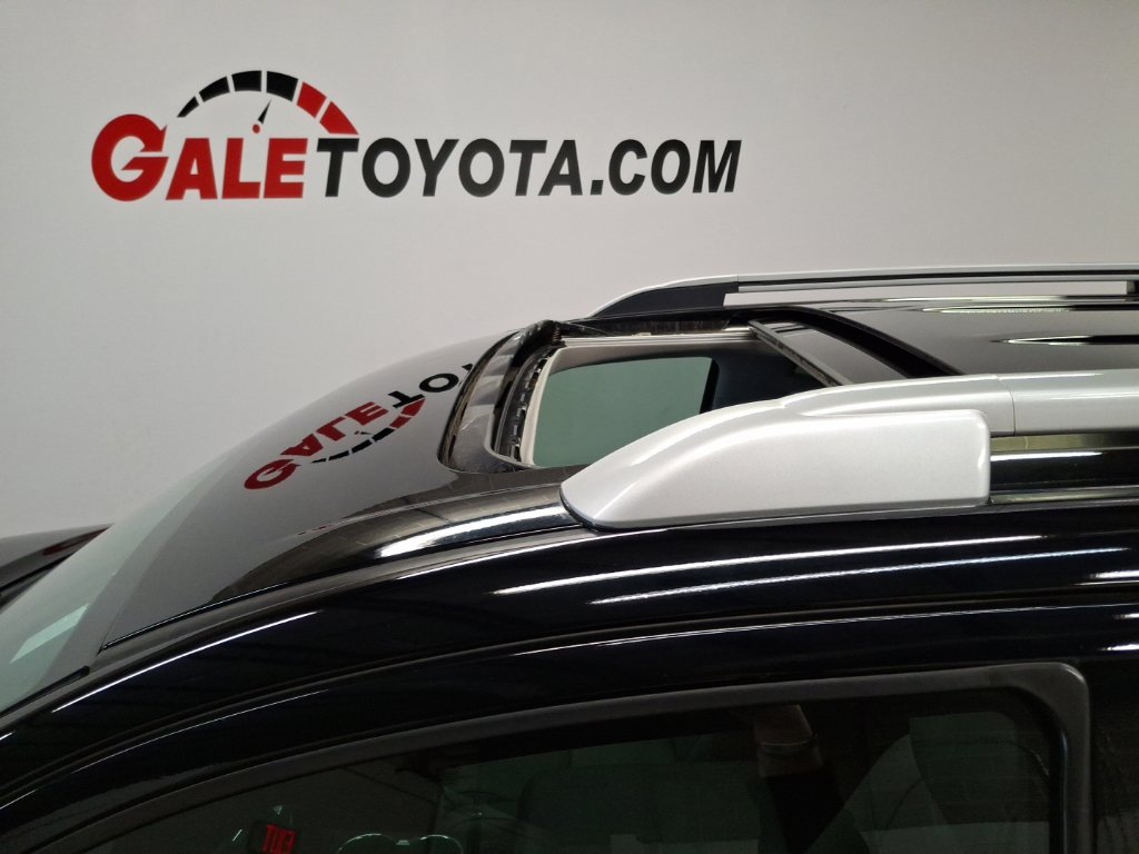 Used 2021 Toyota Sequoia Limited w/ Safety & Convenience Package AWD/4WD image 8