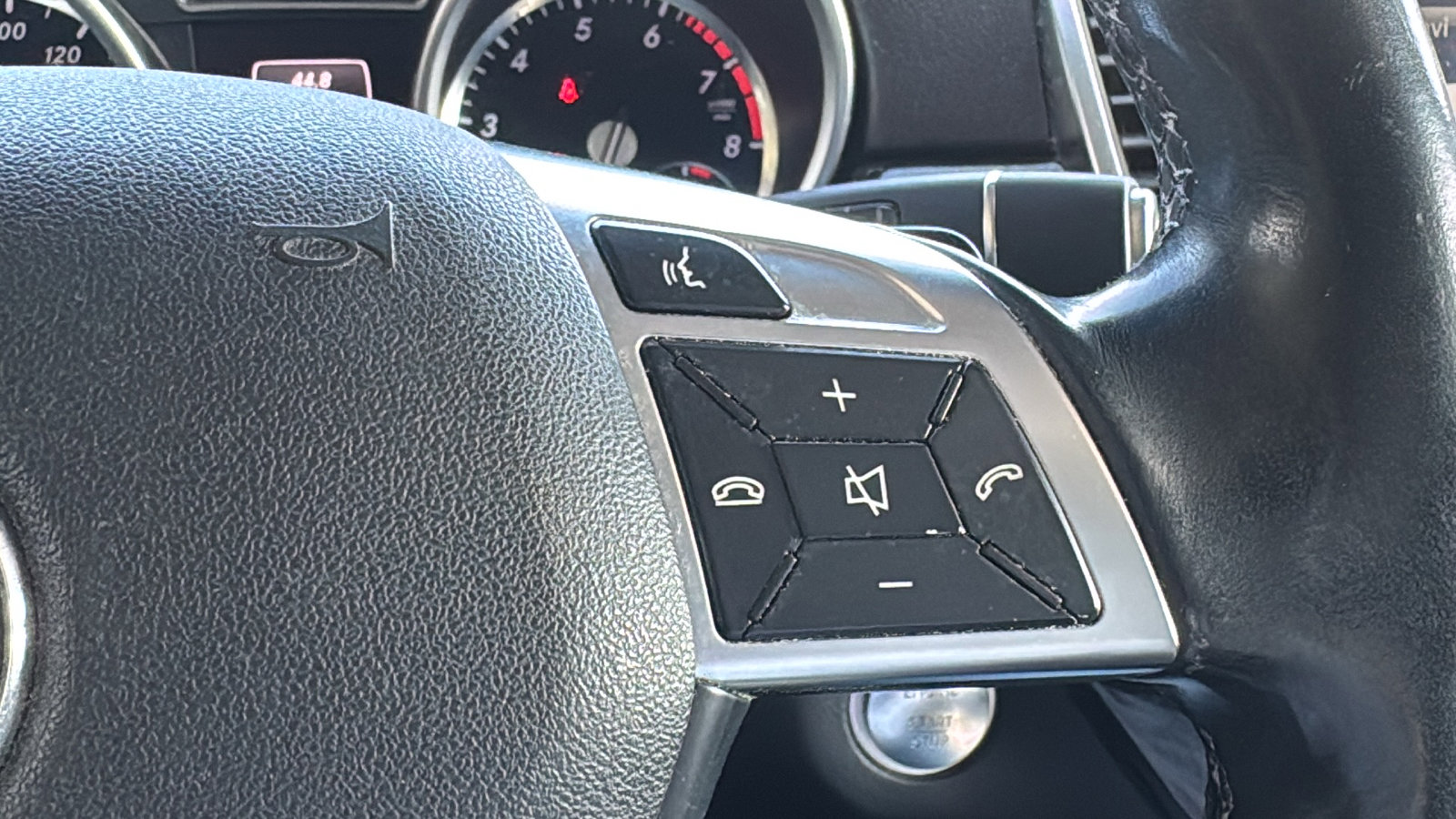 Used 2015 Mercedes-Benz ML 350 4MATIC image 23