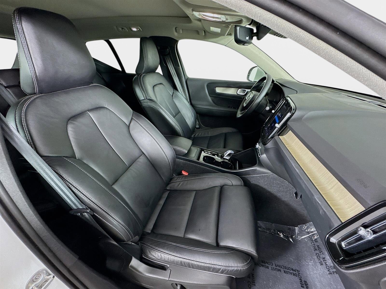 Used 2023 Volvo XC40 B5 Plus w/ Climate Package AWD/4WD image 30