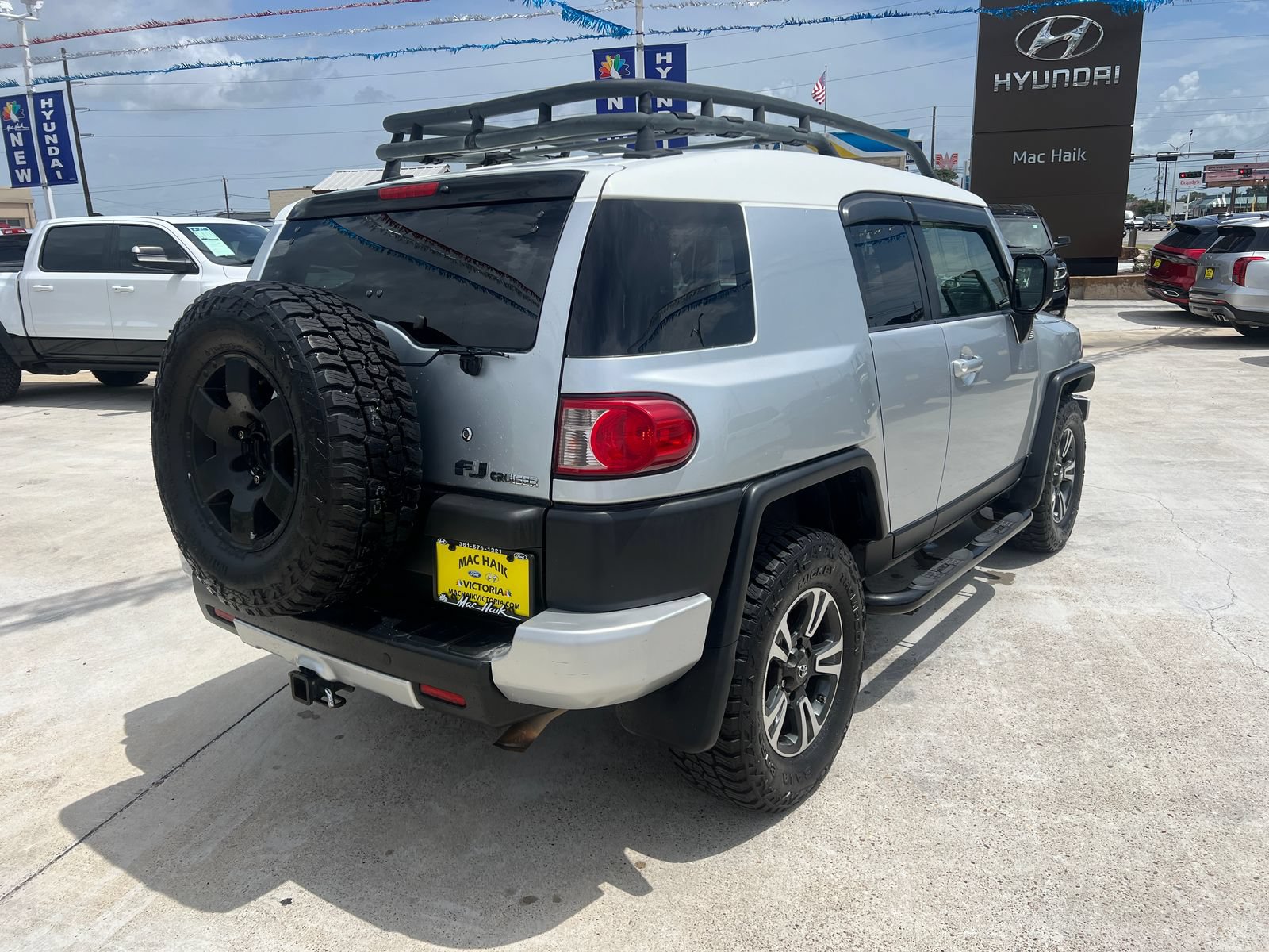 Used 2007 Toyota FJ Cruiser 4WD image 3