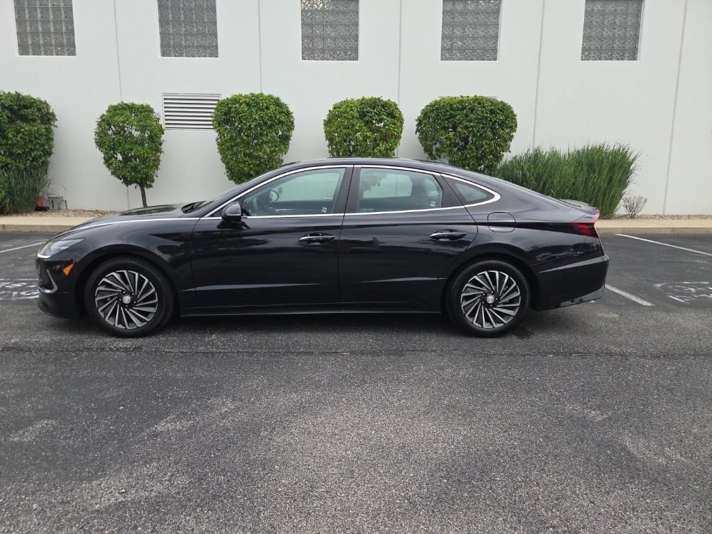 Certified 2023 Hyundai Sonata Limited FWD image 5