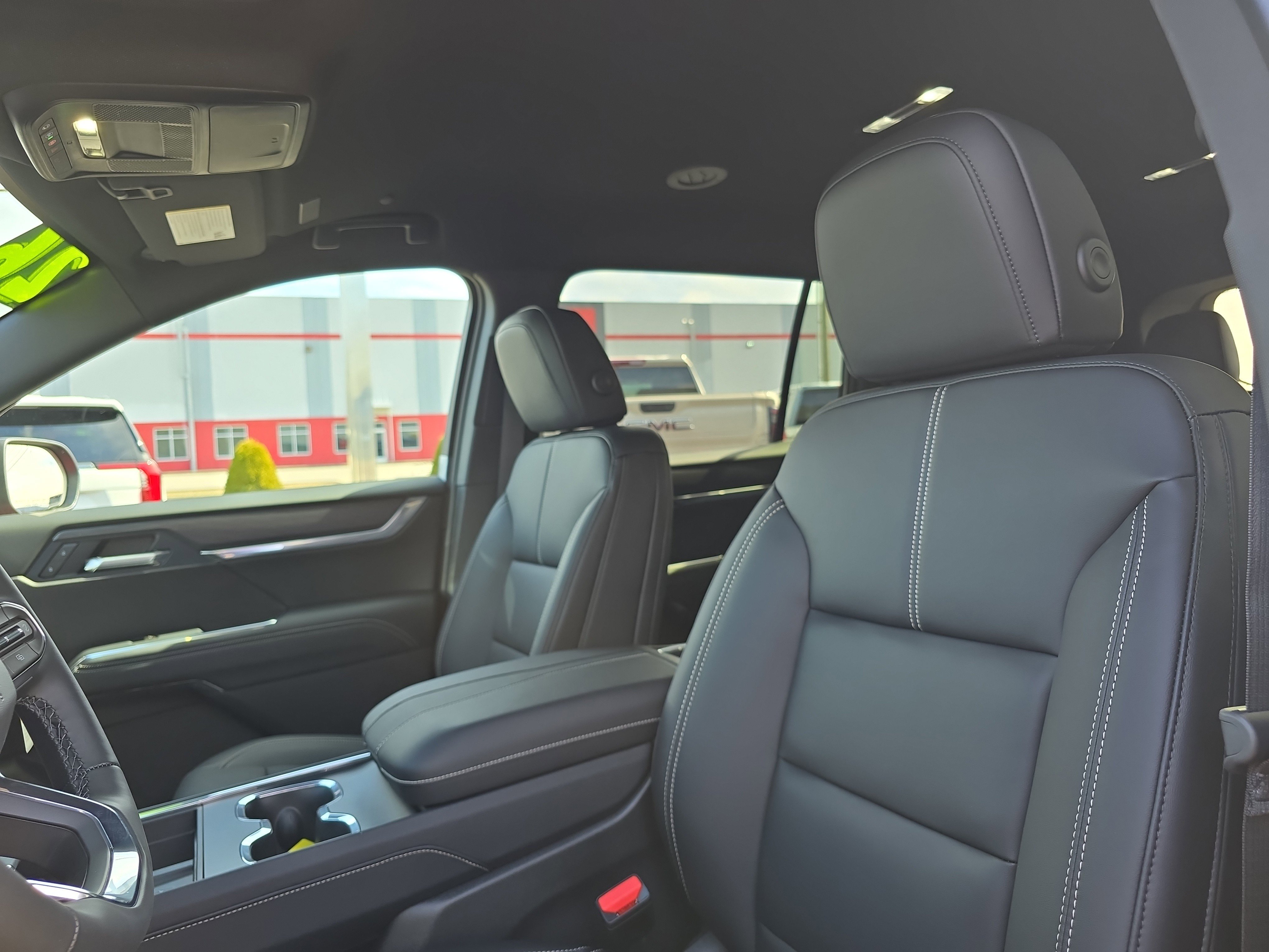 New 2026 GMC Acadia Elevation image 12