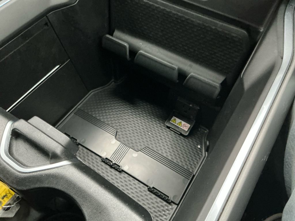 Used 2024 RAM 1500 Laramie image 19