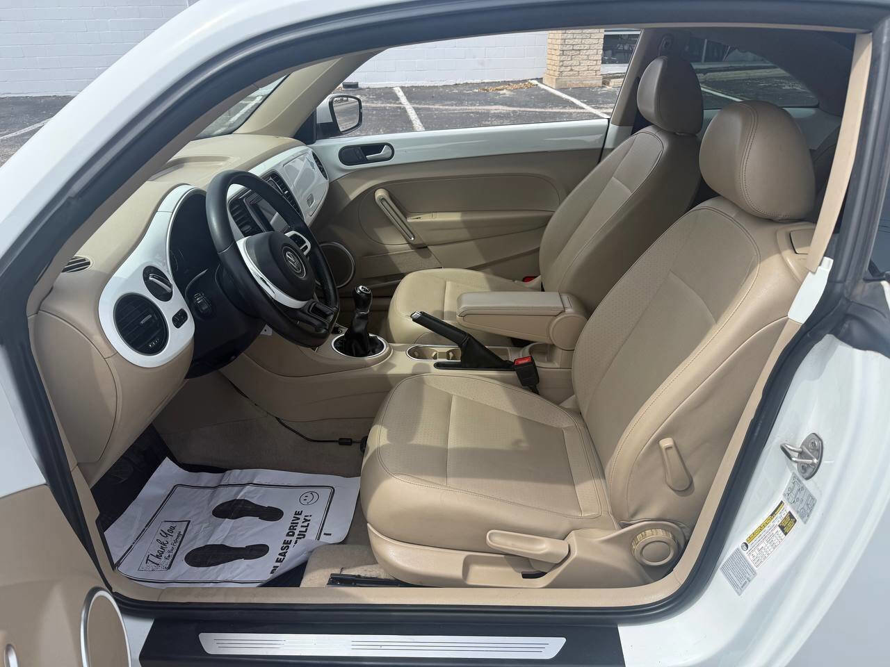 Used 2016 Volkswagen Beetle 1.8T SE image 10