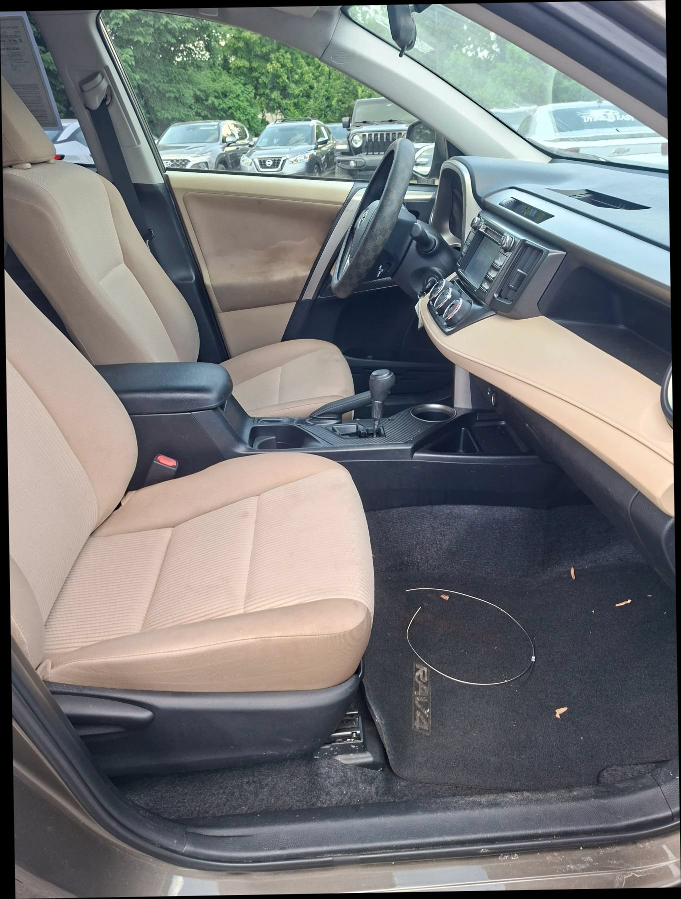 Used 2013 Toyota RAV4 LE FWD image 10