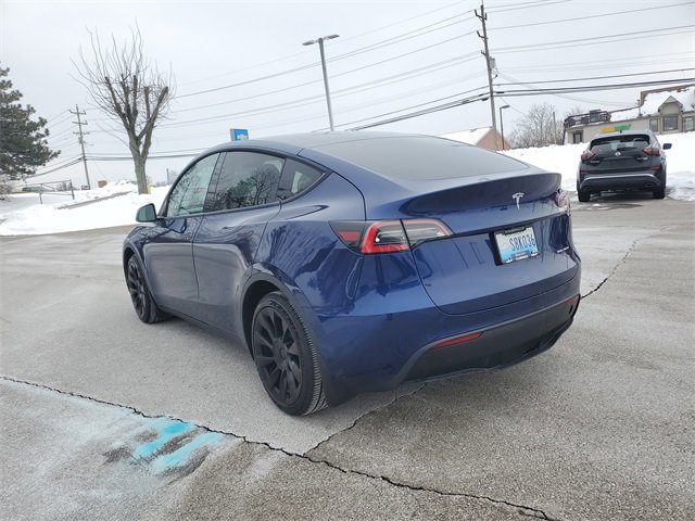 Used 2021 Tesla Model Y Long Range image 3