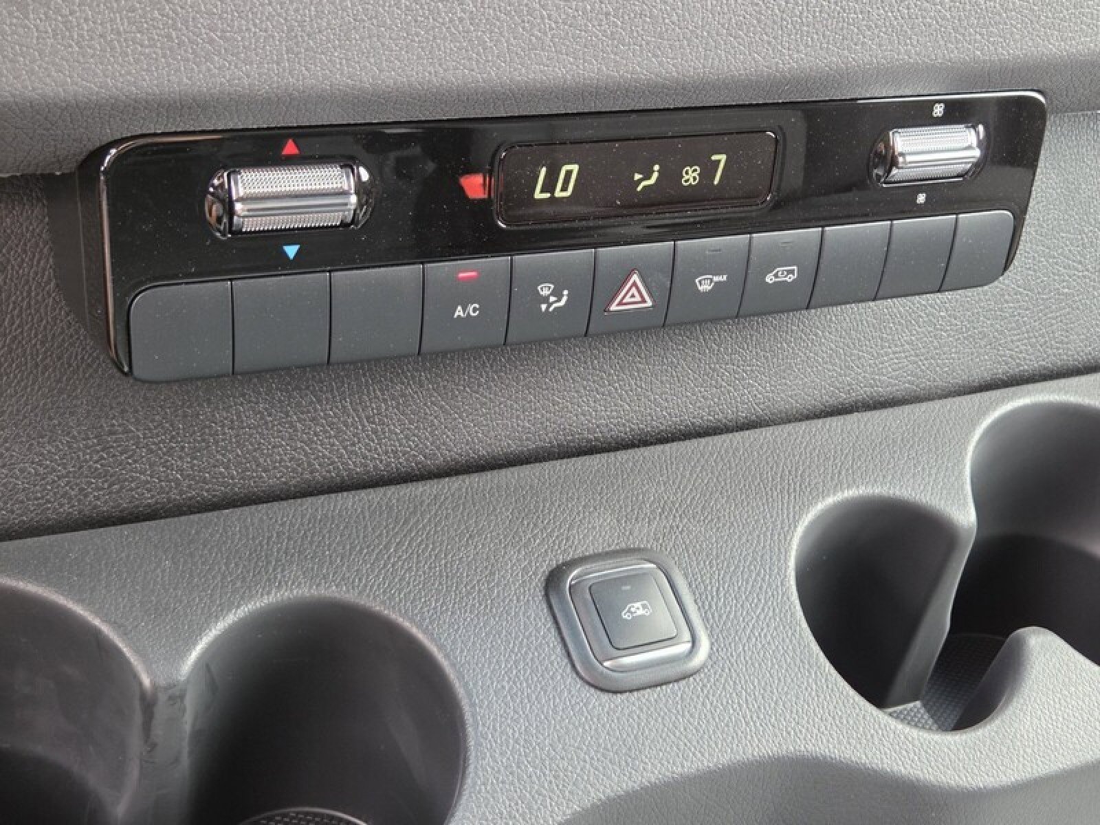 New 2024 Mercedes-Benz Sprinter 2500 image 30