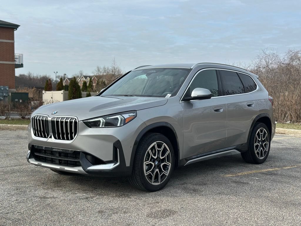 New 2026 BMW X1 xDrive28i w/ Technology Package AWD/4WD image 3