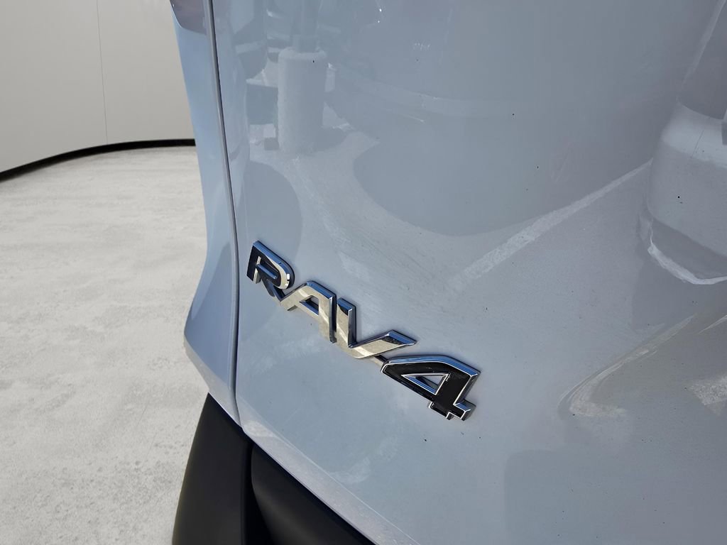 Used 2024 Toyota RAV4 XLE w/ Convenience Package image 17