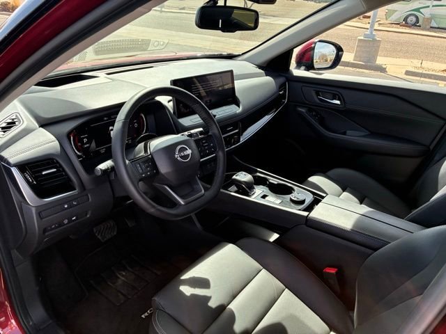 Certified 2025 Nissan Rogue SL w/ Tech Package AWD/4WD image 11