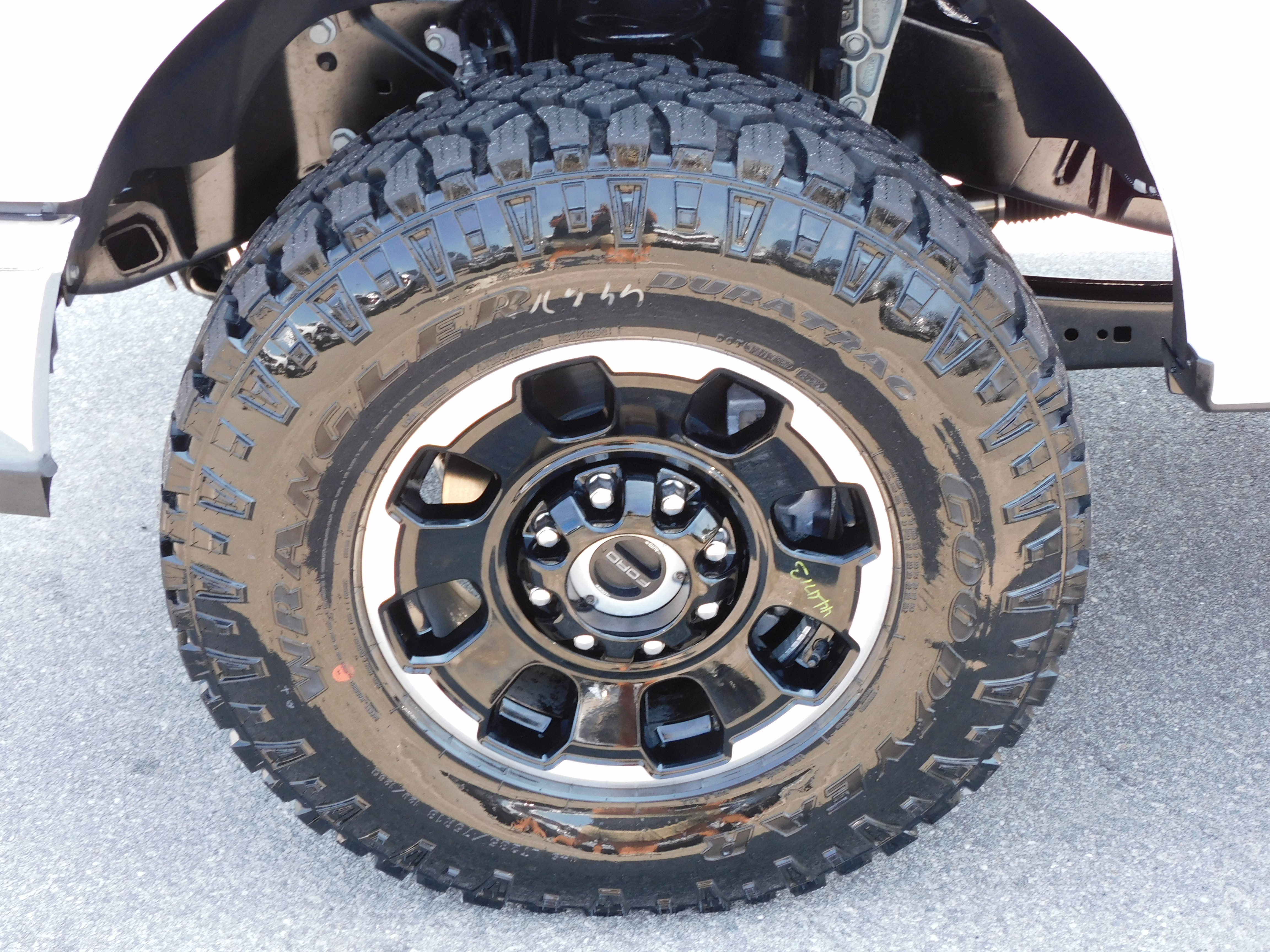 New 2026 Ford F250 King Ranch w/ Tremor Off-Road Package image 9