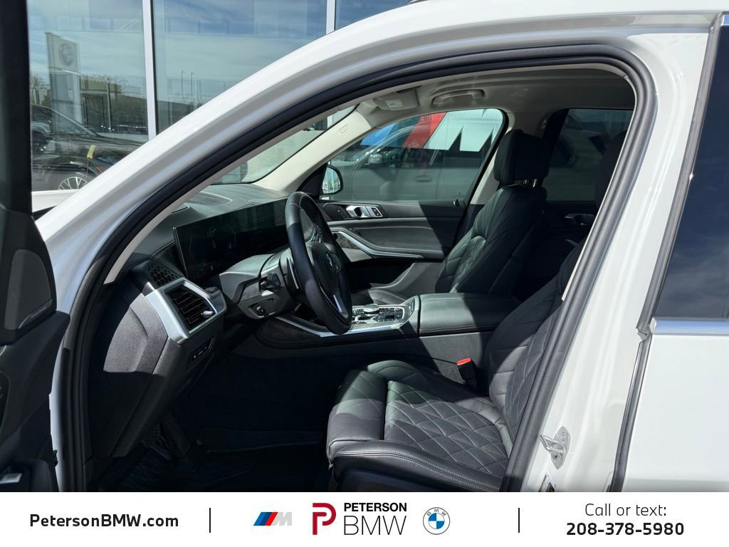 Used 2024 BMW X7 xDrive40i image 16