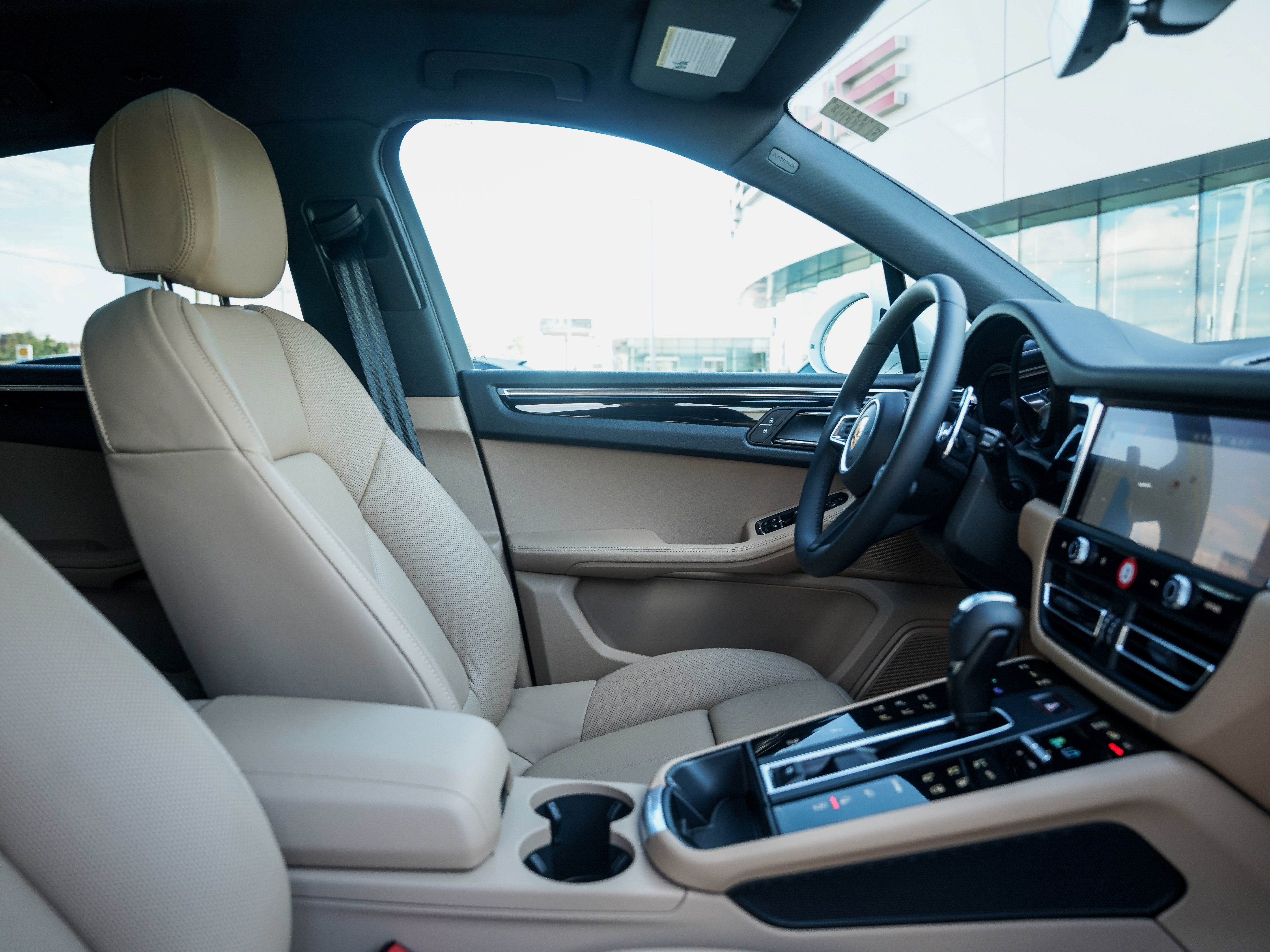 New 2026 Porsche Macan S image 33