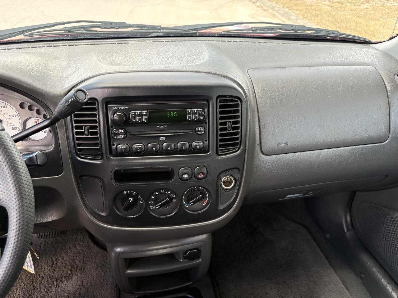 Used 2004 Ford Escape XLS FWD image 38